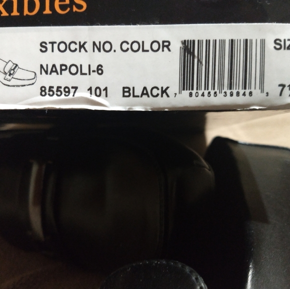 Shoes - Picture 3 of 4